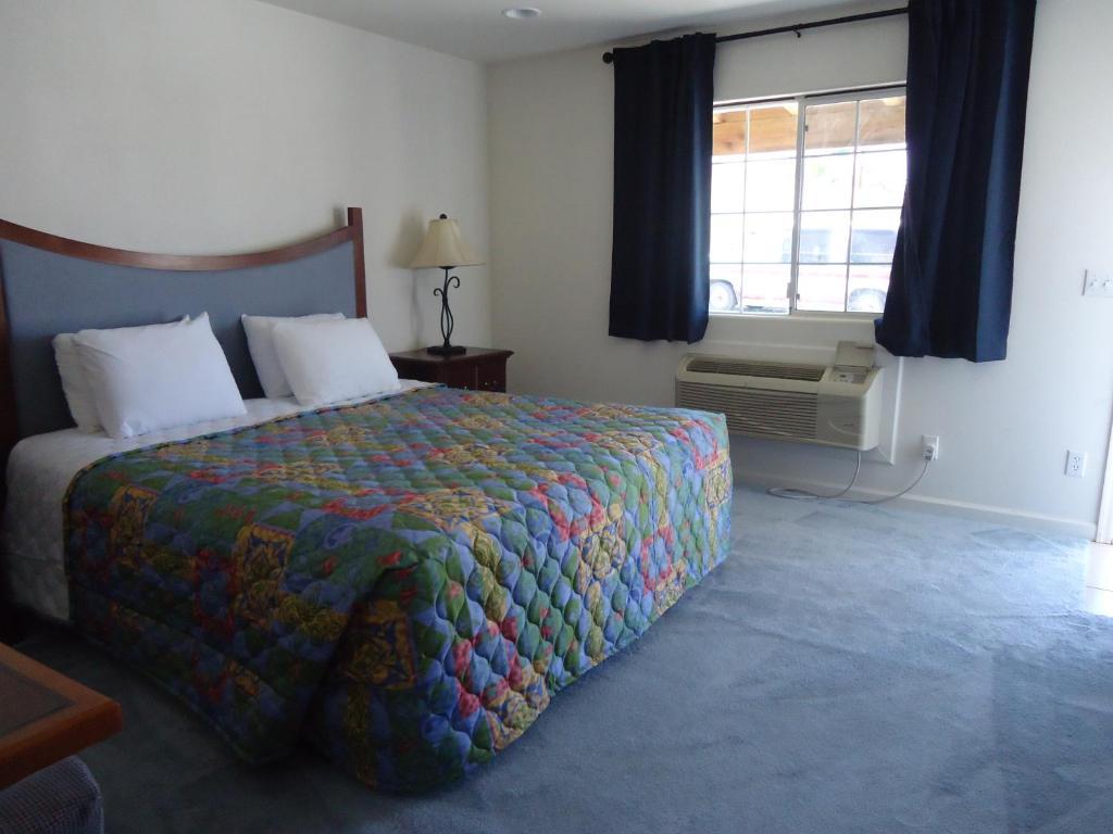 River Valley Inn 니들즈 객실 사진