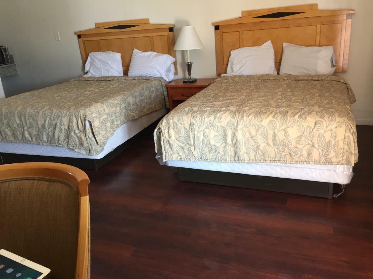 River Valley Inn 니들즈 외부 사진